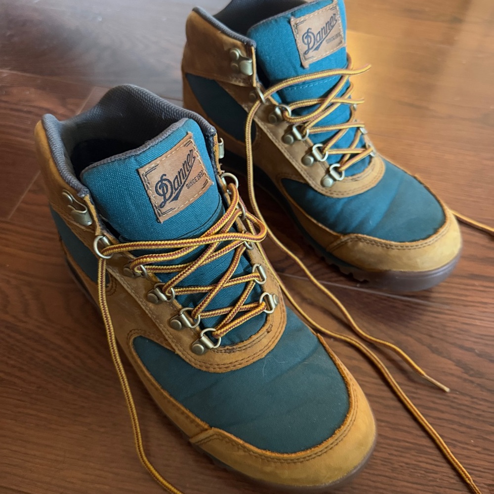 Danner Jag Distressed Hiker Boot Women’s Size 9 Brown Teal